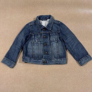 CREWCUTS BY J CREW TODDLERS DISTRESSED DENIM JACKET WITH VINTAGE BUTTONS SIZE 3T